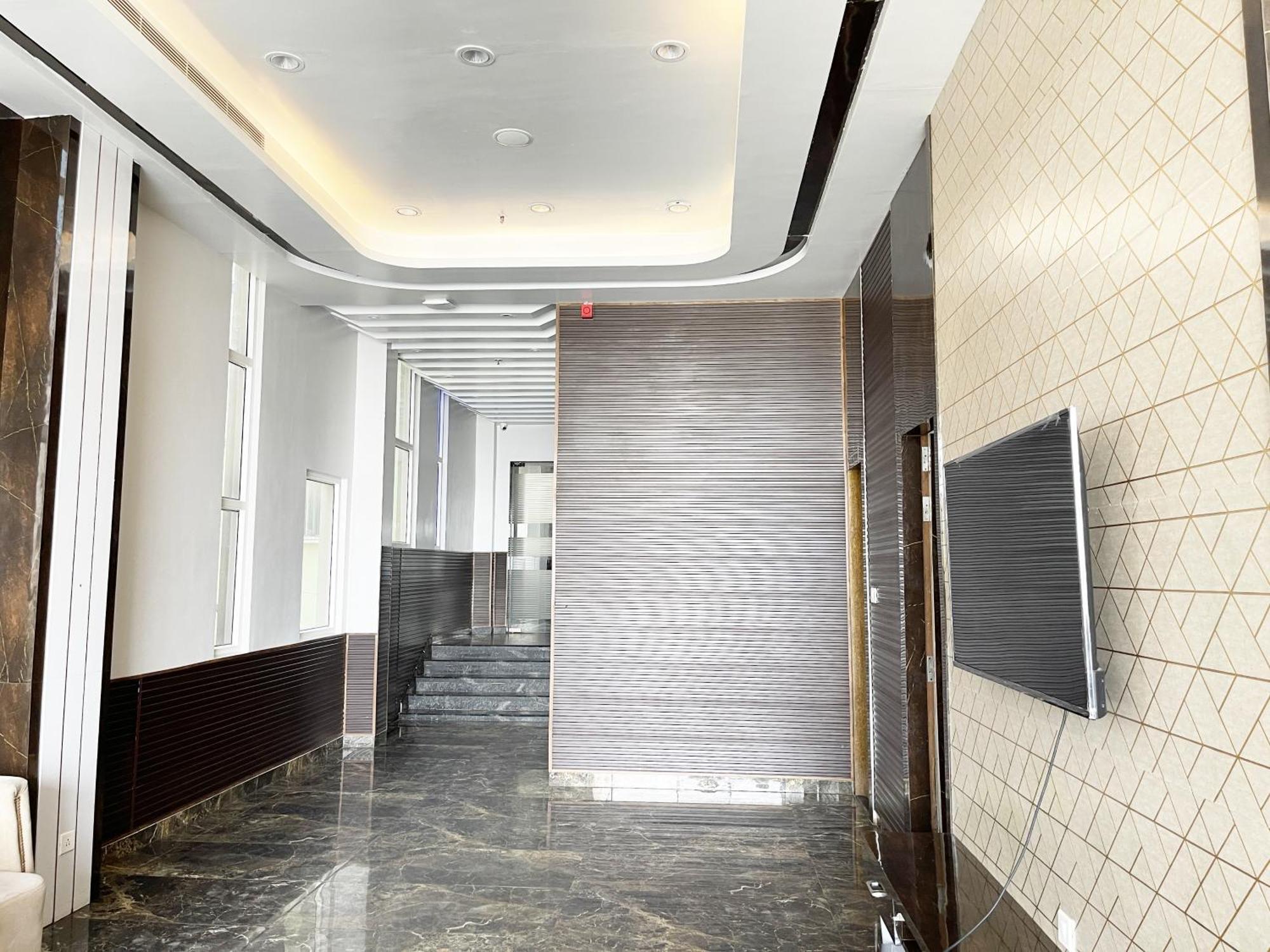 Hotel Tbs In بوري المظهر الخارجي الصورة