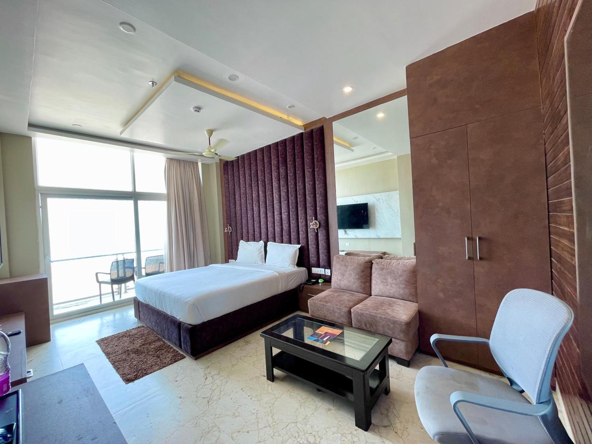 Hotel Tbs In بوري المظهر الخارجي الصورة