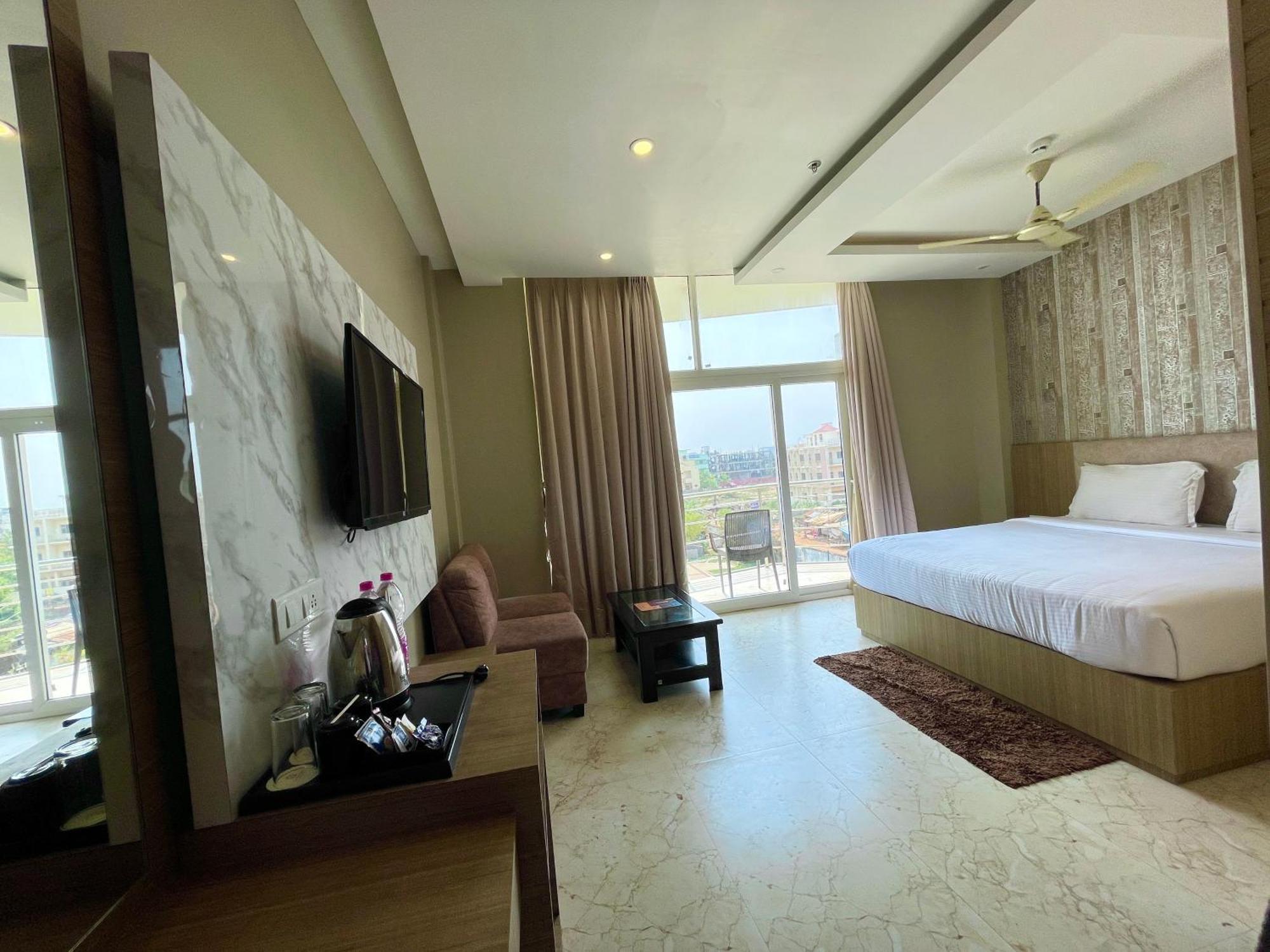 Hotel Tbs In بوري المظهر الخارجي الصورة